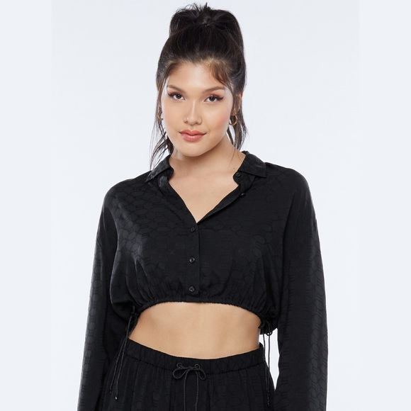 (New with Tags) Savage X Fenty Woven Monogram Crop Shirt w/ Drawstring (Size: M) - Picture 1 of 11